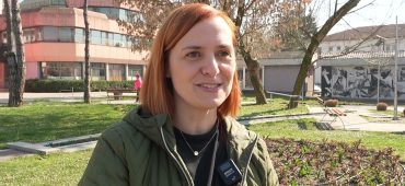 Dolaskom proljeća počelo uređenje grada: Čiste se trotoari i uređuju parkovi