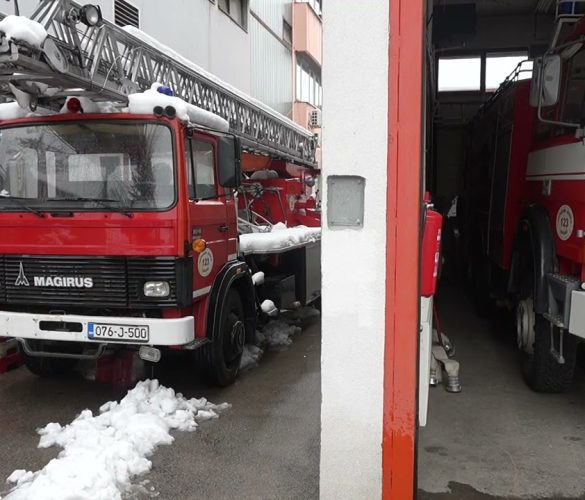 Intenzivne sniježne padavine tokom vikenda, nadležne dežurne službe imale mnogo posla i intervencija