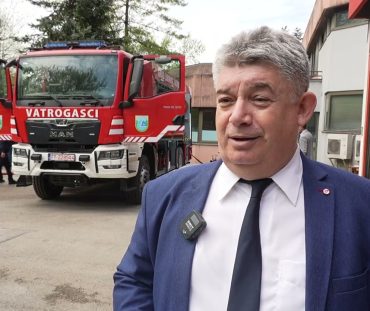 : Lukavac dobio savremeno navalno vatrogasno vozilo vrijednosti preko 640 hiljada KM