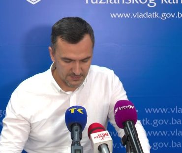 Penzioneri sa minimalnim penzijama u TK uz augustovske penzije dobit će 100 KM