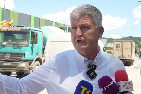 Rekonstrukcija cestovnog ulaza u Lukavac: Počela druga faza radova