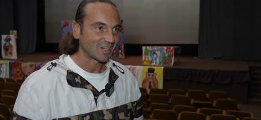 U Lukavcu odigrana predstava Brainrotovi